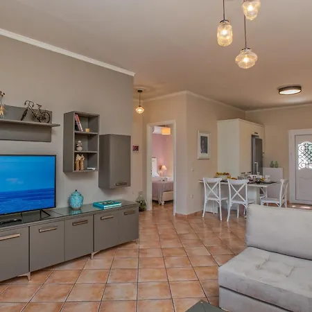 Dina Apartman *