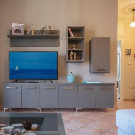 Dina Apartman Argosztóli