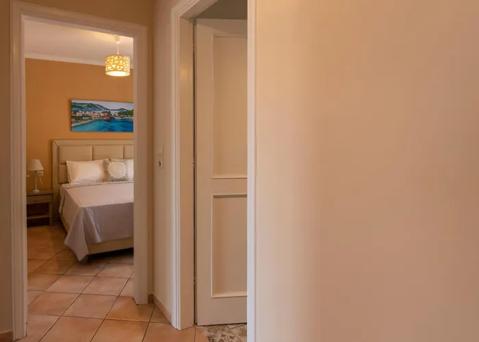 Апартаменты Dina