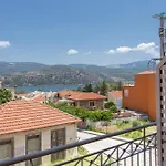 Apartman Dina *